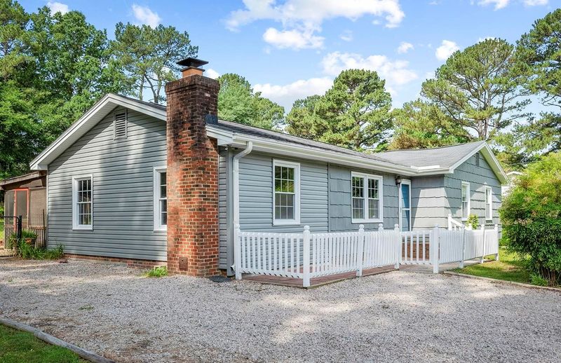 5816 Neuse St, Raleigh, NC 27610