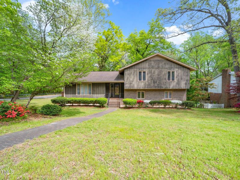 5816 Old Forge Cir, Raleigh, NC 27609