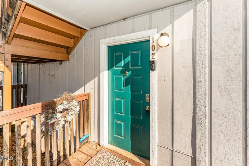 5816 Pointer Dr #102, Raleigh, NC 27609
