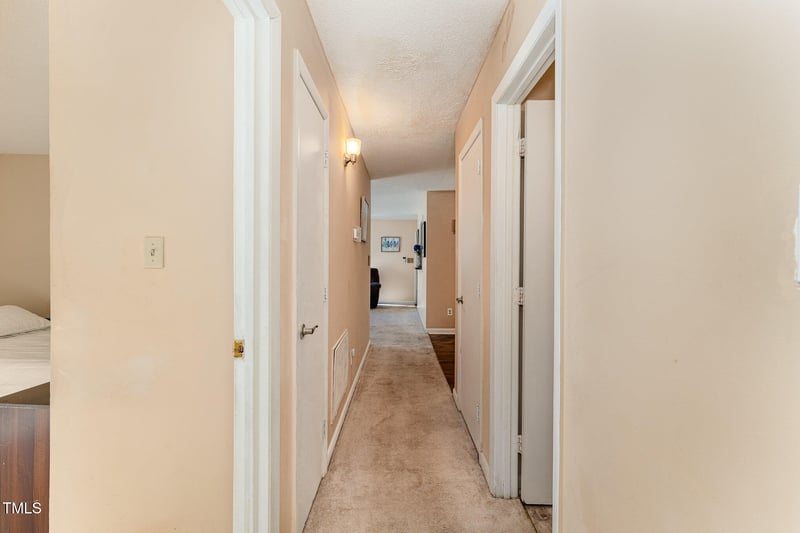 5816 Pointer Dr #102, Raleigh, NC 27609