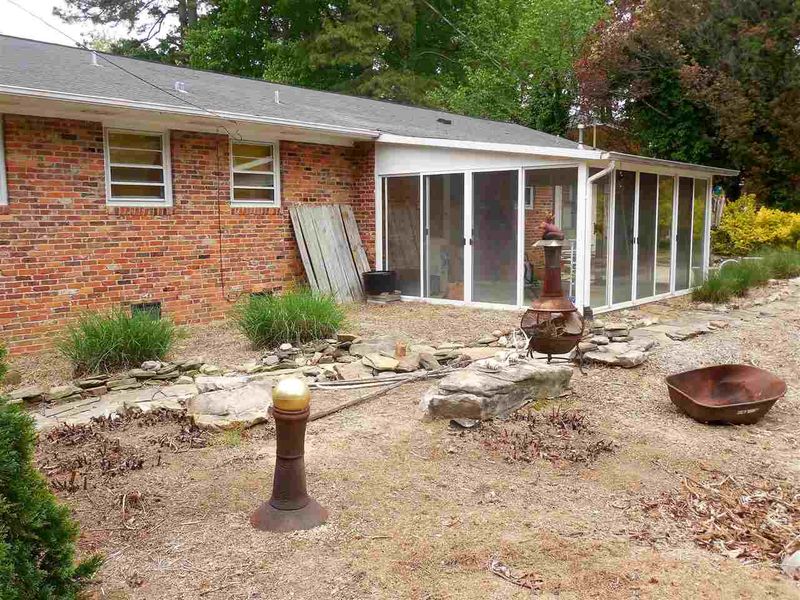 5816 Shawood Dr, Raleigh, NC 27609