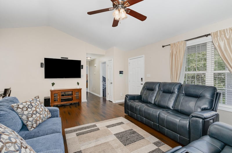 5817 Seward Dr, Knightdale, NC 27545