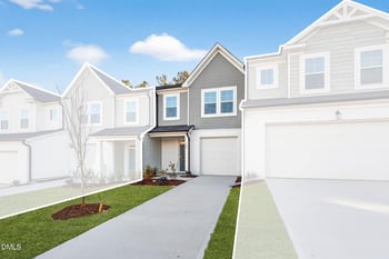 582 Barrington Row Ave, Zebulon, NC 27597