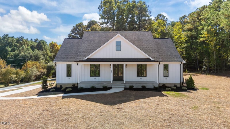 582 Harnett Central Rd, Fuquay Varina, NC 27526