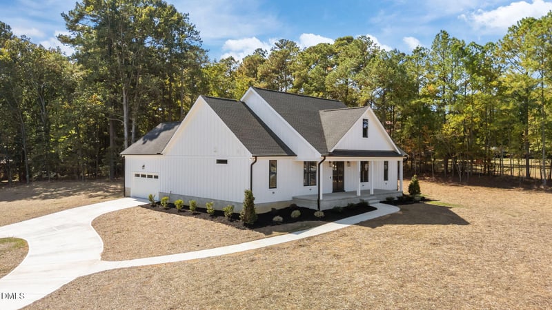 582 Harnett Central Rd, Fuquay Varina, NC 27526