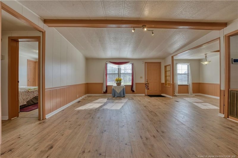 582 Ohmer Dr, Fayetteville, NC 28314