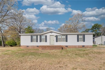 582 Ohmer Dr, Fayetteville, NC 28314