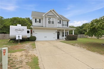 5820 Crepe Myrtle Dr, Hope Mills, NC 28348