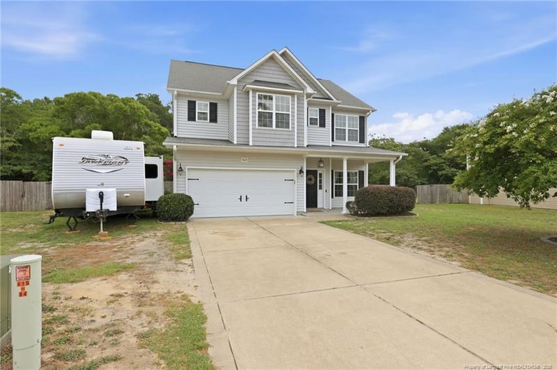 5820 Crepe Myrtle Dr, Hope Mills, NC 28348