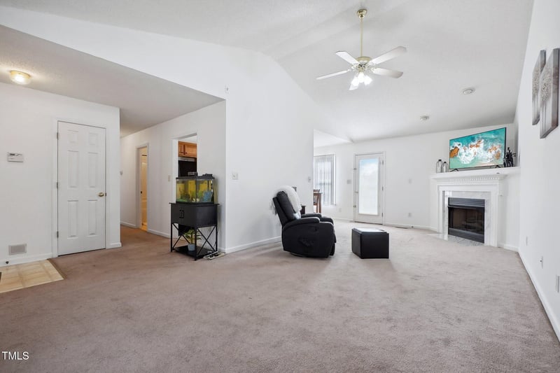 5820 Holland Farms Way, Raleigh, NC 27603