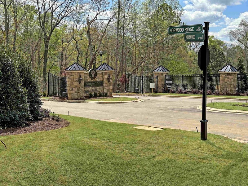 5820 Norwood Ridge Dr, Raleigh, NC 27614