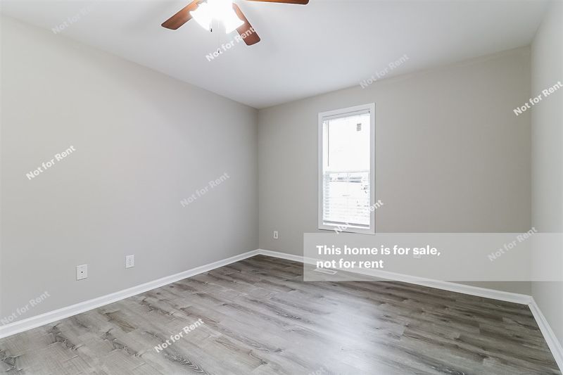 5820 Seward Dr, Knightdale, NC 27545