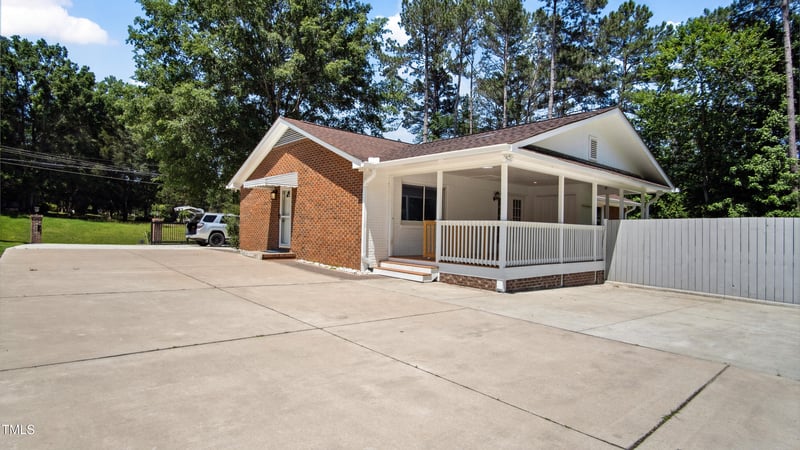 5820 Wake Forest Hw, Durham, NC 27703