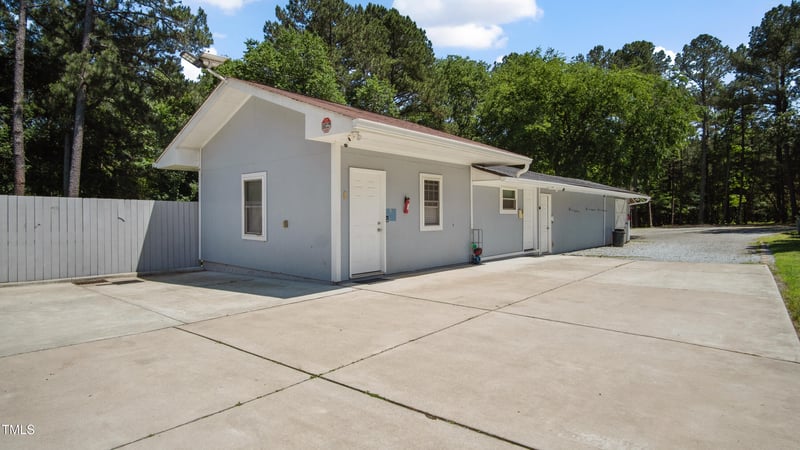 5820 Wake Forest Hw, Durham, NC 27703