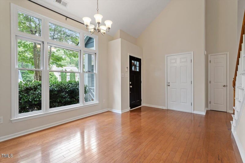 5821 Edgebury Rd, Raleigh, NC 27613