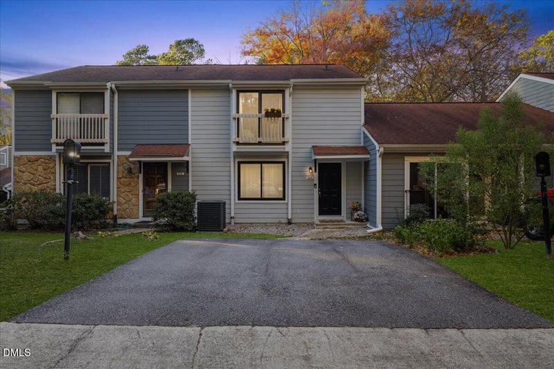 5821 Mapleridge Rd, Raleigh, NC 27609