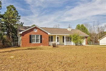 5822 Ridgecrest Dr, Hope Mills, NC 28348