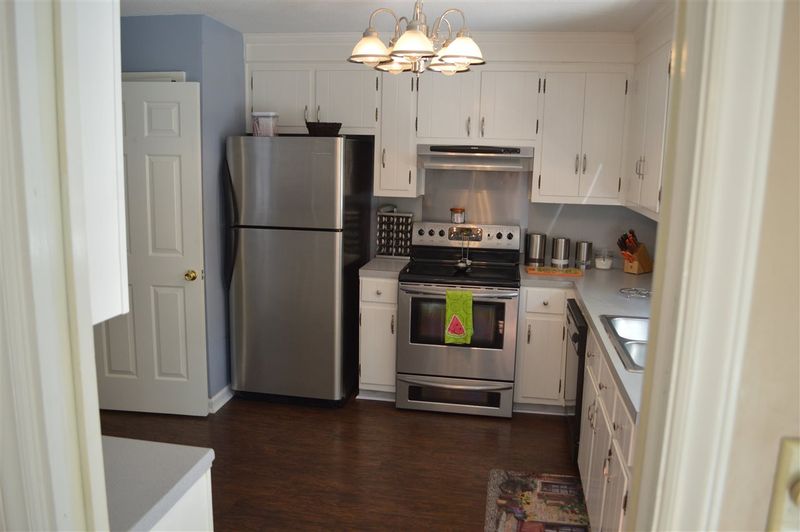 5822 Wilma Dr, Durham, NC 27712