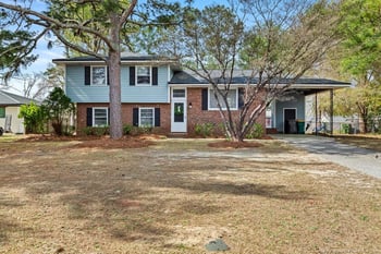 5823 Fairway Dr, Hope Mills, NC 28348