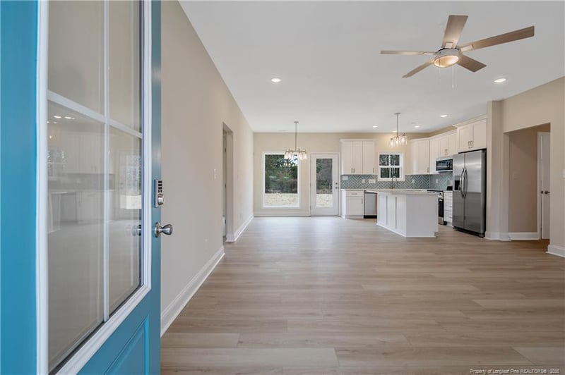 5824 Fairway Dr, Hope Mills, NC 28348