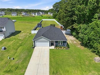 5828 Panther Dr, Hope Mills, NC 28348