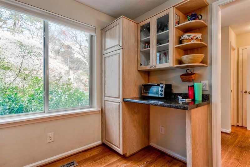 5829 Branchwood Rd, Raleigh, NC 27609