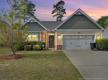 5829 Crepe Myrtle Dr, Hope Mills, NC 28348
