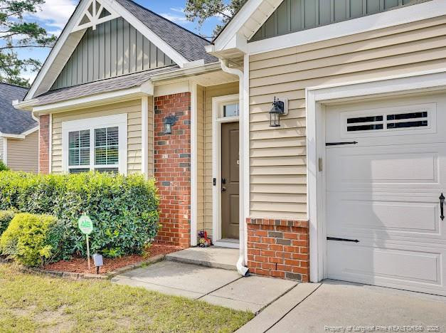5829 Crepe Myrtle Dr, Hope Mills, NC 28348