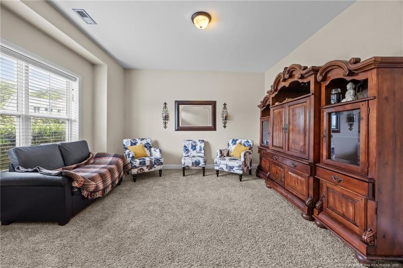 5829 Crepe Myrtle Dr, Hope Mills, NC 28348