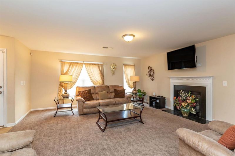 5829 Flat Fern Dr, Raleigh, NC 27610