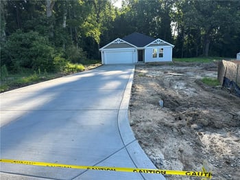 5829 Panther Dr, Hope Mills, NC 28348