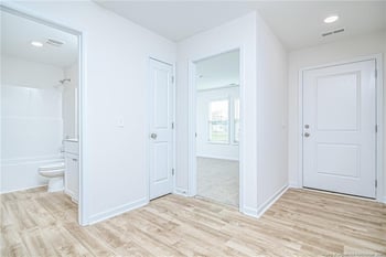 5829 Panther Dr, Hope Mills, NC 28348