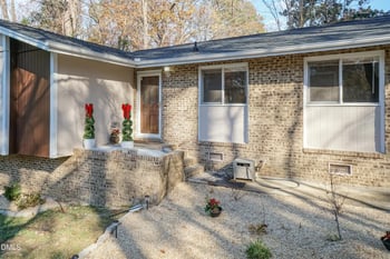 5829 Sandstone Dr, Durham, NC 27713
