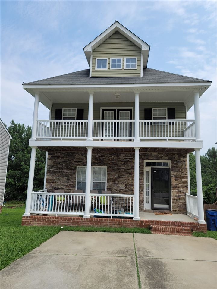 5829 Wynmore Rd, Raleigh, NC 27610