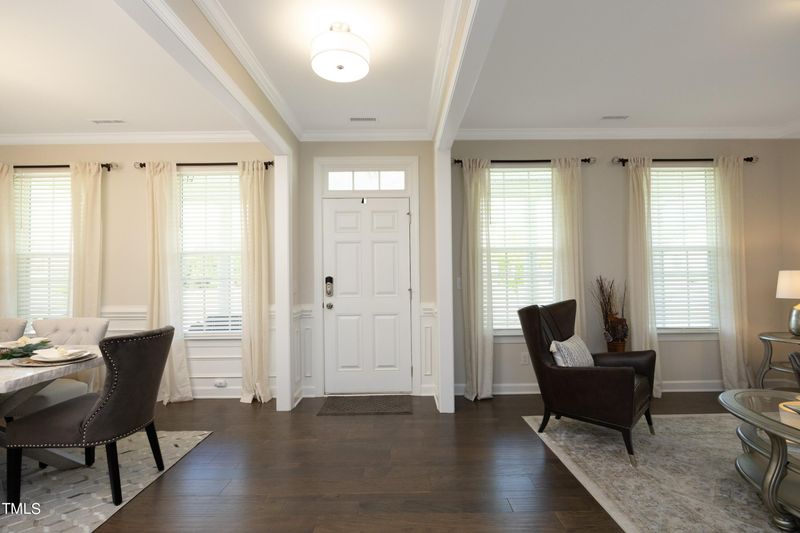583 Crestdale Dr, Clayton, NC 27520