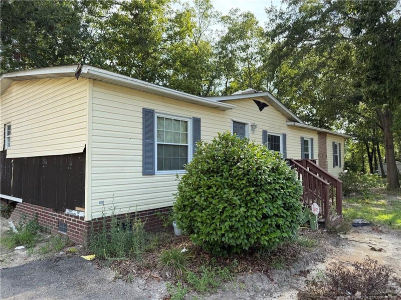 583 Participle Dr, Hope Mills, NC 28348