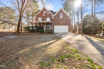 5833 Mockingbird Ln, Sanford, NC 27332