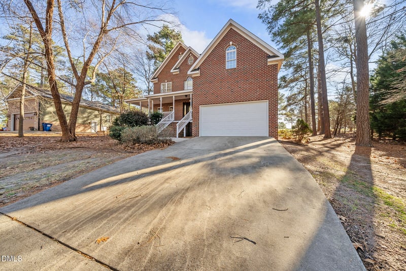 5833 Mockingbird Ln, Sanford, NC 27332