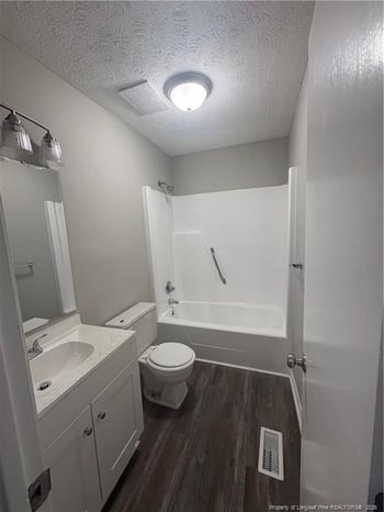 5834 Aftonshire Dr, Fayetteville, NC 28304