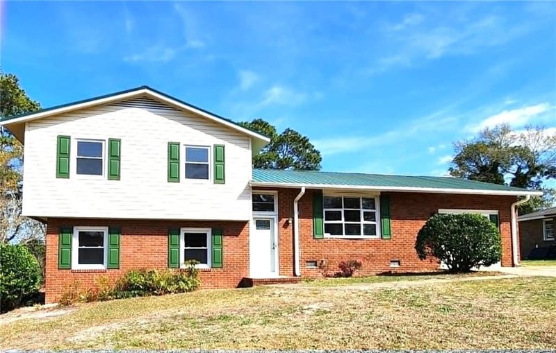 5834 Mcdougal Dr, Fayetteville, NC 28304