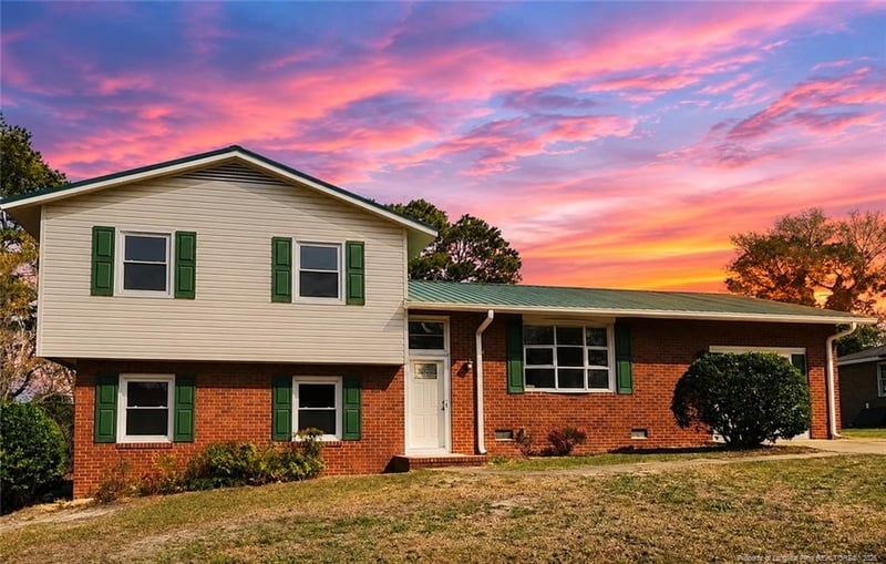 5834 Mcdougal Dr, Fayetteville, NC 28304