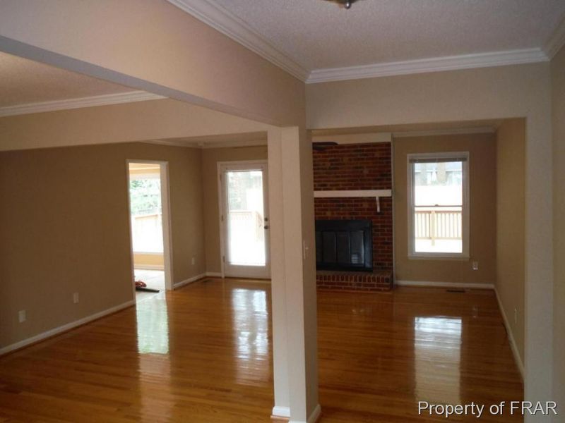 5835 Rivercroft Rd, Fayetteville, NC 28304