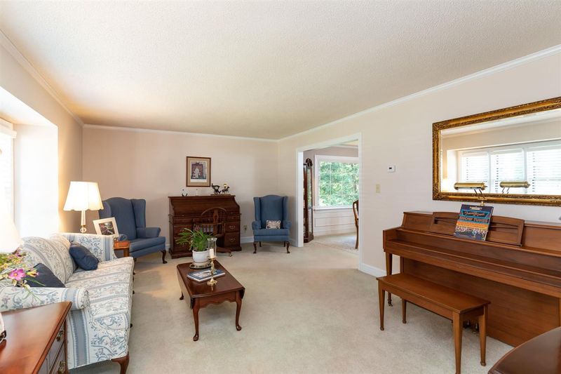 5836 Morning Forest Dr, Raleigh, NC 27609