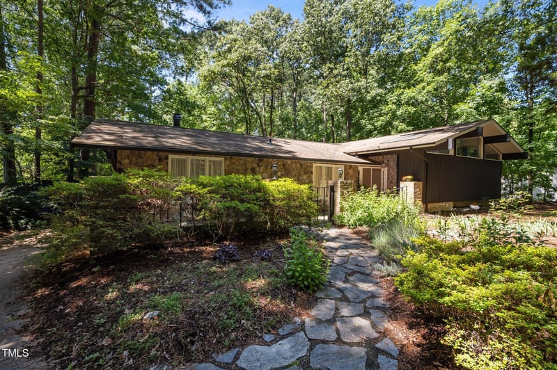 5836 Sandstone Dr, Durham, NC 27713