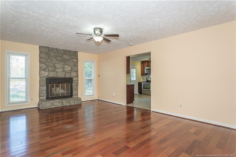 5838 Nicolet Dr, Hope Mills, NC 28348