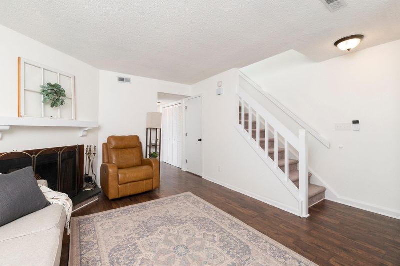 5838 Shady Grove Cir, Raleigh, NC 27609