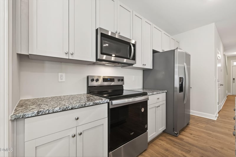 584 Barrington Row Ave, Zebulon, NC 27597