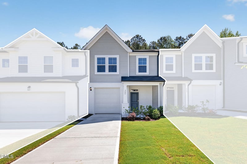 584 Barrington Row Ave, Zebulon, NC 27597