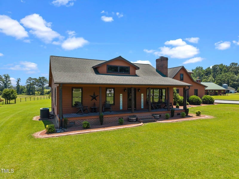 584 Mann Rd, Coats, NC 27521