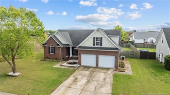 5841 Blue Sky Ln, Hope Mills, NC 28348